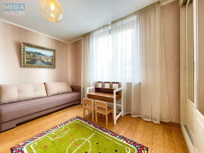 Продаж 4 кімнатної квартири (133/85/14,2), 14 пов. 24 пов. будинку, <a class="location-link" href="/kiev/" title="Недвижимость Київ">Київ</a>, <a class="location-link" href="/kiev/darnickij/" title="Недвижимость Дарницький район">Дарницький р-н</a>, Срібнокільська вул., 22 (изображение 9)