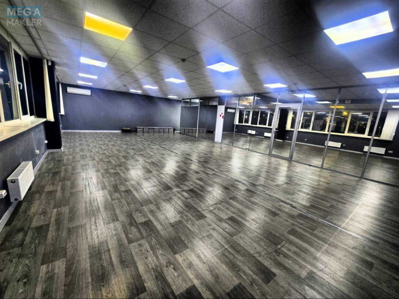 Продаж комерційної нерухомості, 121&nbsp;кв.м, под офис, <a class="location-link" href="/kiev/" title="Недвижимость Київ">Київ</a>, <a class="location-link" href="/kiev/darnickij/" title="Недвижимость Дарницький район">Дарницький р-н</a>, Александра Мишуги ул., 10 (изображение 2)