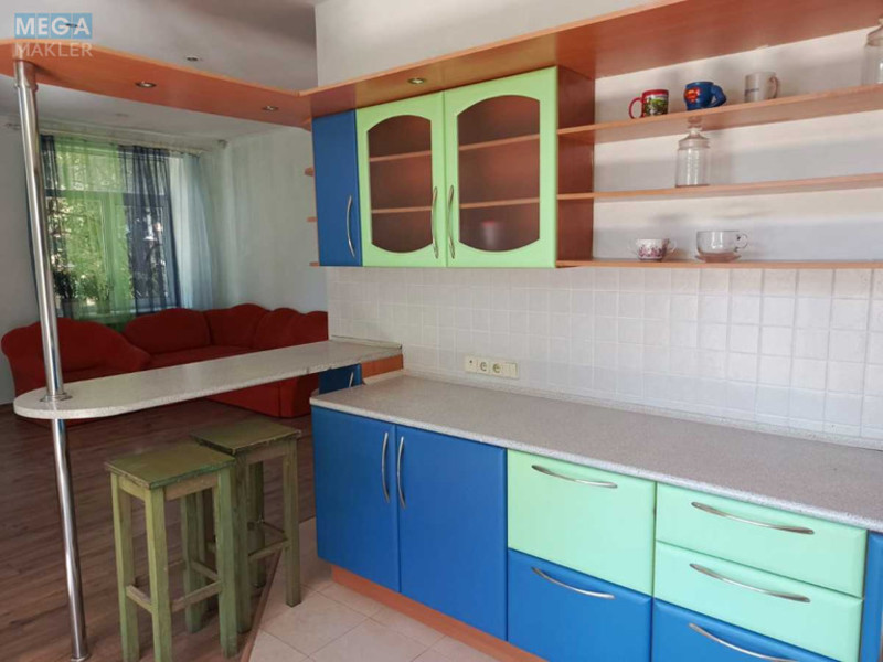 Оренда 3 кімнатної квартири, <a class="location-link" href="/kiev/" title="Недвижимость Київ">Київ</a>, <a class="location-link" href="/kiev/pecherskij/" title="Недвижимость Печерський район">Печерський р-н</a>, Михаила Бойчука ул., 12 (изображение 5)