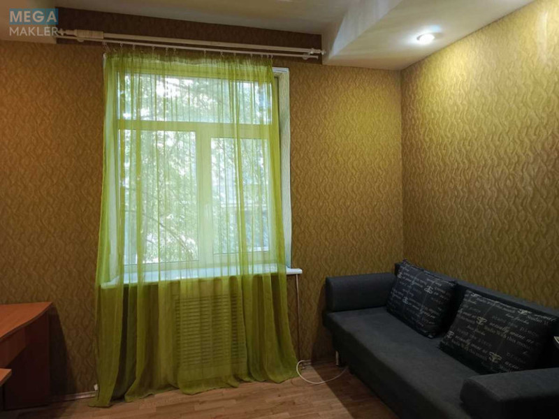 Оренда 3 кімнатної квартири, <a class="location-link" href="/kiev/" title="Недвижимость Київ">Київ</a>, <a class="location-link" href="/kiev/pecherskij/" title="Недвижимость Печерський район">Печерський р-н</a>, Михаила Бойчука ул., 12 (изображение 11)