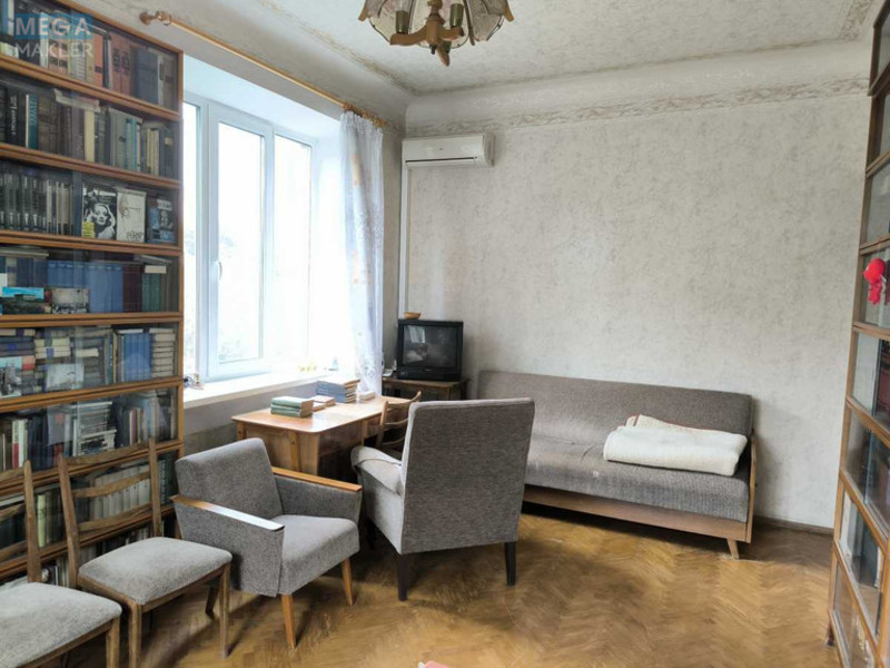 Продаж 3 кімнатної квартири (75/51/8,4), 4 пов. 5 пов. будинку, <a class="location-link" href="/kiev/" title="Недвижимость Київ">Київ</a>, <a class="location-link" href="/kiev/pecherskij/" title="Недвижимость Печерський район">Печерський р-н</a>, Джона Маккейна вул., 41/22 (изображение 4)