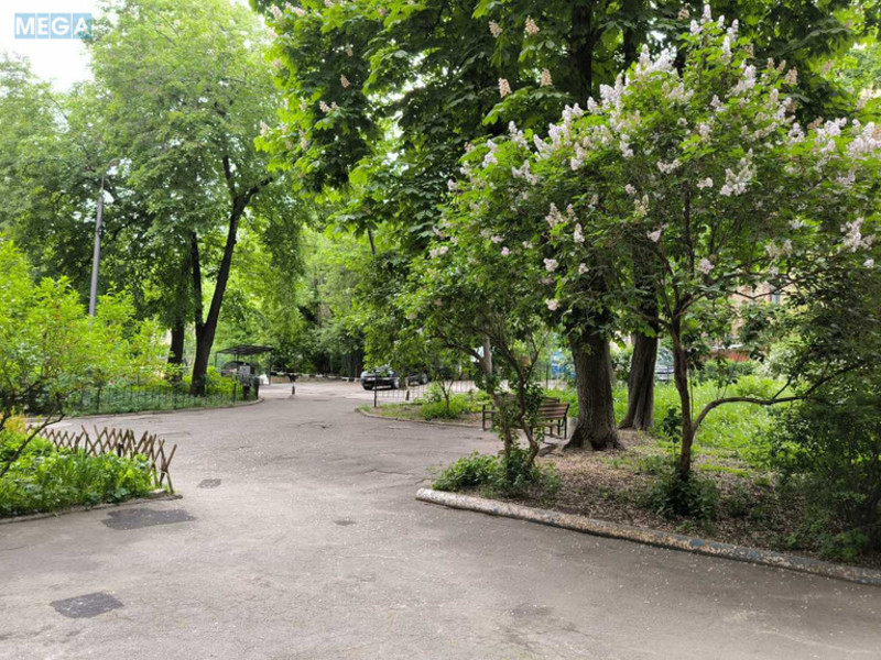 Продаж 3 кімнатної квартири (75/51/8,4), 4 пов. 5 пов. будинку, <a class="location-link" href="/kiev/" title="Недвижимость Київ">Київ</a>, <a class="location-link" href="/kiev/pecherskij/" title="Недвижимость Печерський район">Печерський р-н</a>, Джона Маккейна вул., 41/22 (изображение 5)