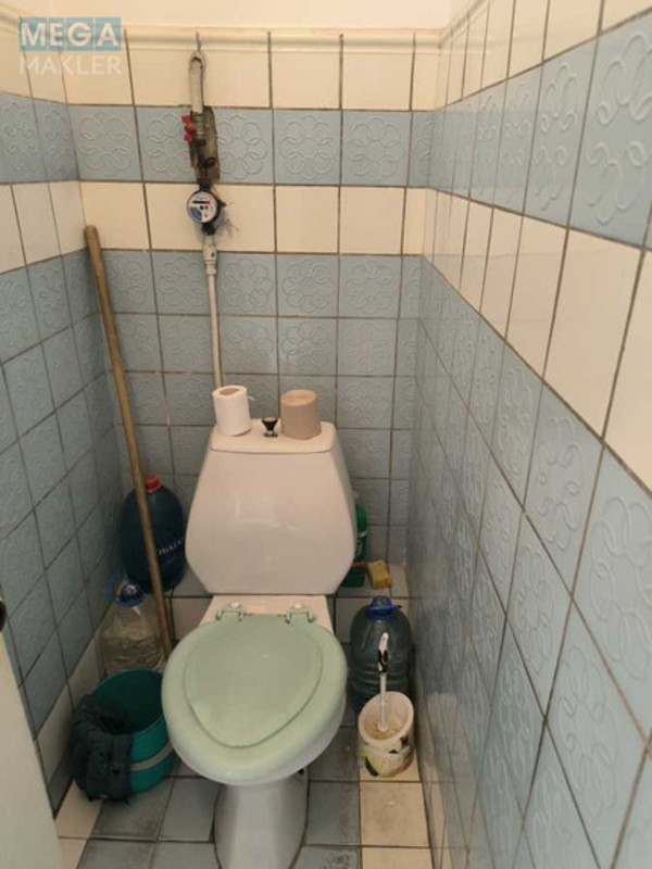 Продаж 3 кімнатної квартири (75/51/8,4), 4 пов. 5 пов. будинку, <a class="location-link" href="/kiev/" title="Недвижимость Київ">Київ</a>, <a class="location-link" href="/kiev/pecherskij/" title="Недвижимость Печерський район">Печерський р-н</a>, Джона Маккейна вул., 41/22 (изображение 8)