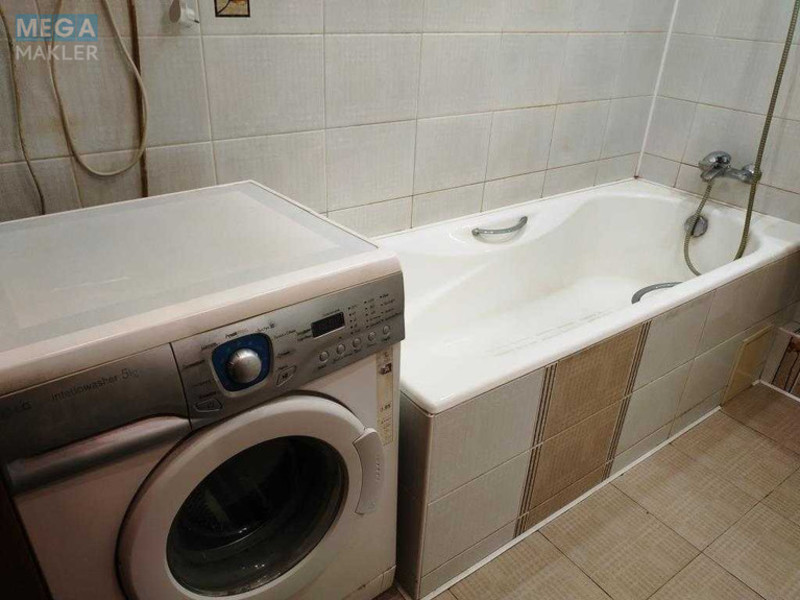 Оренда 1 кімнатної квартири, <a class="location-link" href="/kiev/" title="Недвижимость Київ">Київ</a>, <a class="location-link" href="/kiev/desnyanskij/" title="Недвижимость Деснянський район">Деснянський р-н</a>, Миколи Лаврухіна вул., 5 (изображение 12)