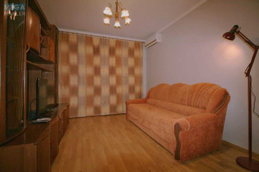 Оренда 2 кімнатної квартири, <a class="location-link" href="/kiev/" title="Недвижимость Київ">Київ</a>, <a class="location-link" href="/kiev/solomenskij/" title="Недвижимость Солом'янський район">Солом'янський р-н</a>, Машиностроительная ул., 21 (изображение 4)