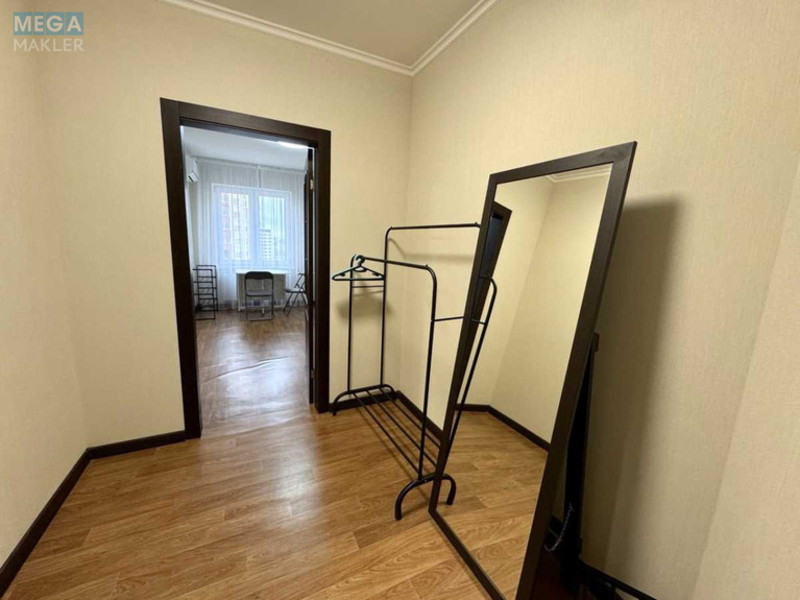 Оренда 1 кімнатної квартири, <a class="location-link" href="/kiev/" title="Недвижимость Київ">Київ</a>, <a class="location-link" href="/kiev/goloseevskij/" title="Недвижимость Голосіївський район">Голосіївський р-н</a>, Ломоносова ул., 83г (изображение 12)