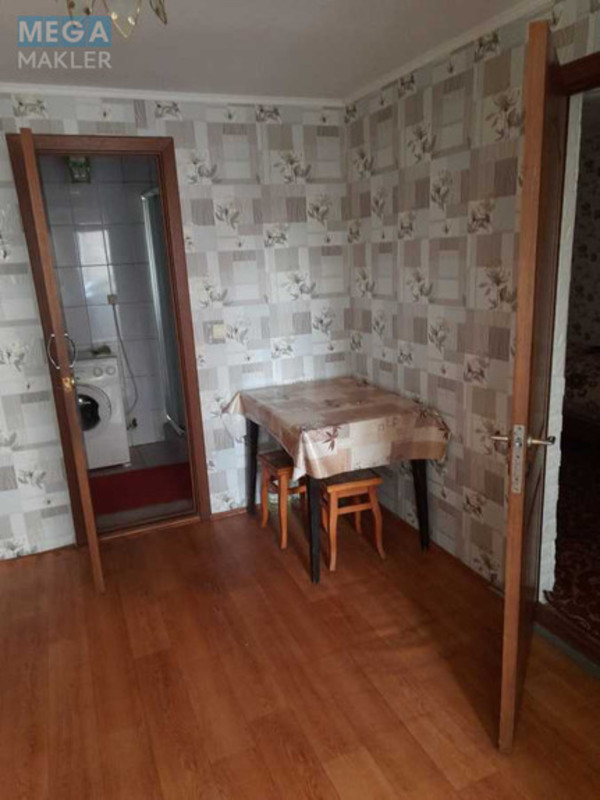 Оренда кімнати (підселення), <a class="location-link" href="/kiev/" title="Недвижимость Київ">Київ</a>, <a class="location-link" href="/kiev/darnickij/" title="Недвижимость Дарницький район">Дарницький р-н</a>, Нижній Вал вул., 1 (изображение 4)