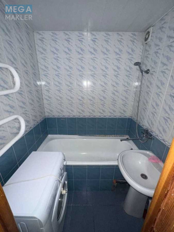 Продаж 3 кімнатної квартири (65/?/?), 8 пов. 9 пов. будинку, <a class="location-link" href="/rovno/" title="Недвижимость Рівне">Рівне</a>, Млинівська, 33 (изображение 15)
