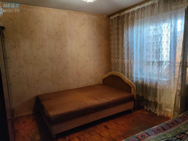 Оренда 2 кімнатної квартири, <a class="location-link" href="/kiev/" title="Недвижимость Київ">Київ</a>, <a class="location-link" href="/kiev/darnickij/" title="Недвижимость Дарницький район">Дарницький р-н</a>, Ларисы Руденко ул., 13 (изображение 11)