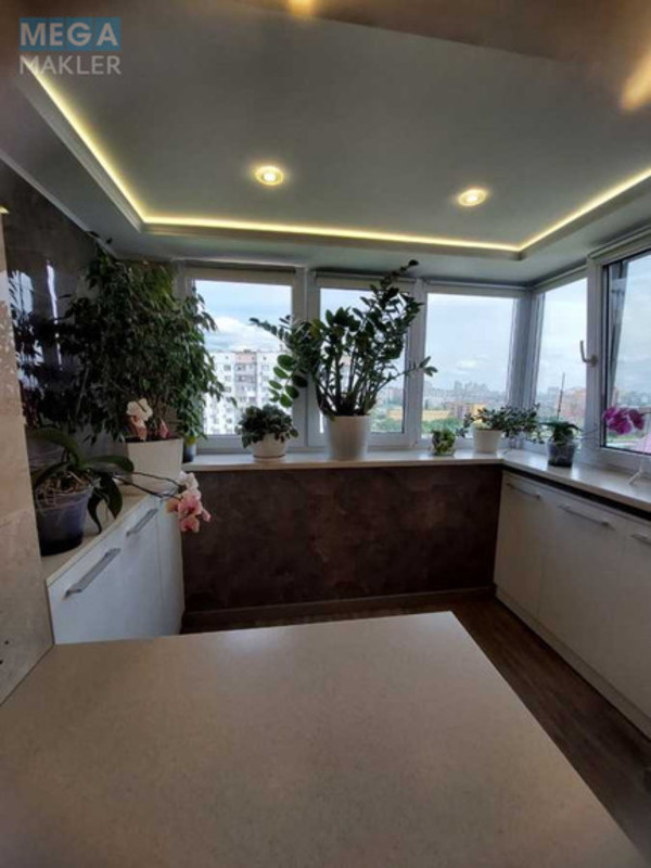 Продаж 2 кімнатної квартири (45/27,5/10), 14 пов. 16 пов. будинку, <a class="location-link" href="/kiev/" title="Недвижимость Київ">Київ</a>, <a class="location-link" href="/kiev/obolonskij/" title="Недвижимость Оболонський район">Оболонський р-н</a>, Оболонська пл. (изображение 4)
