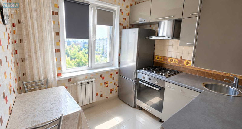 Продаж 2 кімнатної квартири (46/28/6), 3 пов. 9 пов. будинку, <a class="location-link" href="/kiev/" title="Недвижимость Київ">Київ</a>, <a class="location-link" href="/kiev/shevchenkovskij/" title="Недвижимость Шевченківський район">Шевченківський р-н</a>, Бакинская ул., 37 (изображение 3)