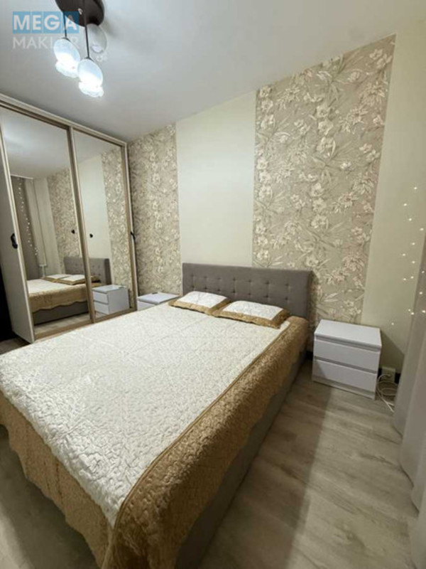 Оренда 2 кімнатної квартири, <a class="location-link" href="/kiev/" title="Недвижимость Київ">Київ</a>, <a class="location-link" href="/kiev/svyatoshinskij/" title="Недвижимость Святошинський район">Святошинський р-н</a>, Жмеринська вул., 36 (изображение 4)