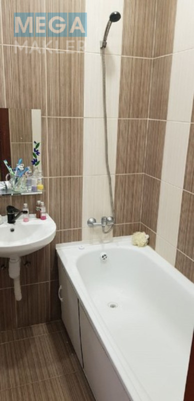 Оренда 2 кімнатної квартири, люкс, <a class="location-link" href="/kiev/" title="Недвижимость Київ">Київ</a>, <a class="location-link" href="/kiev/podolskij/" title="Недвижимость Подільський район">Подільський р-н</a>, Данченко,28 ( <img src="https://megamakler.com.ua/metro/0000ff.gif" alt="" class="metro" /> м. Петровка, 15 ) (изображение 2)