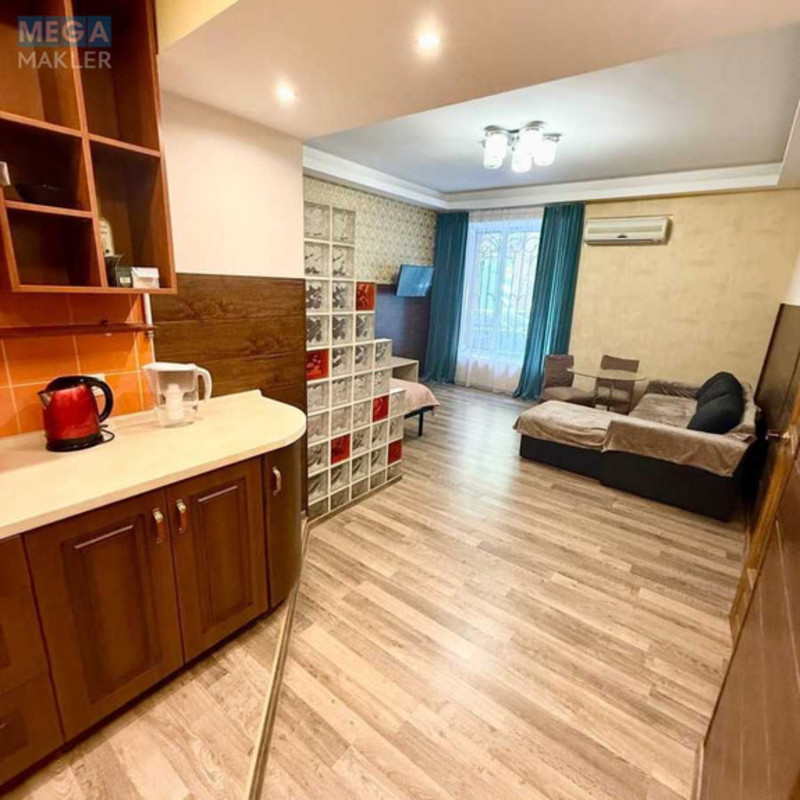 Оренда 1 кімнатної квартири, <a class="location-link" href="/odessa/" title="Недвижимость Одеса">Одеса</a>, <a class="location-link" href="/odessa/primorskij/" title="Недвижимость Приморський район">Приморський р-н</a>, Садовая, 11 (изображение 5)