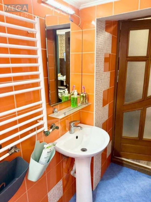 Оренда 1 кімнатної квартири, <a class="location-link" href="/odessa/" title="Недвижимость Одеса">Одеса</a>, <a class="location-link" href="/odessa/primorskij/" title="Недвижимость Приморський район">Приморський р-н</a>, Садовая, 11 (изображение 9)