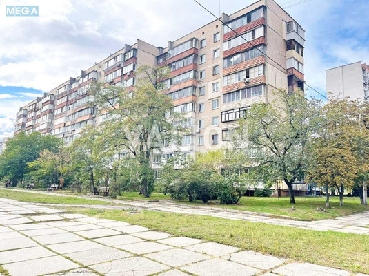 Продаж 3 кімнатної квартири (70/42/7), 4 пов. 9 пов. будинку, <a class="location-link" href="/kiev/" title="Недвижимость Київ">Київ</a>, <a class="location-link" href="/kiev/darnickij/" title="Недвижимость Дарницький район">Дарницький р-н</a>, Декабристів вул., 5 (изображение 10)