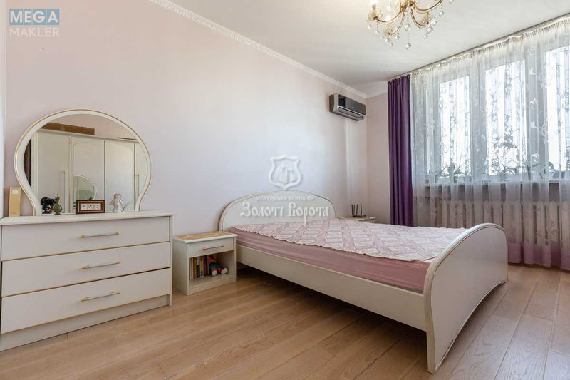 Продаж 4 кімнатної квартири (142/84/14,6), 20 пов. 27 пов. будинку, <a class="location-link" href="/kiev/" title="Недвижимость Київ">Київ</a>, <a class="location-link" href="/kiev/darnickij/" title="Недвижимость Дарницький район">Дарницький р-н</a>, Срібнокільська вул., 1 (изображение 8)