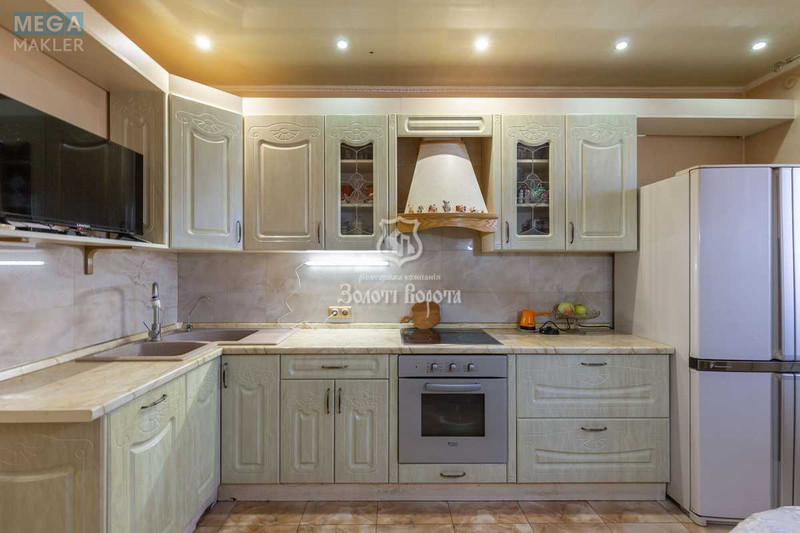 Продаж 4 кімнатної квартири (142/84/14,6), 20 пов. 27 пов. будинку, <a class="location-link" href="/kiev/" title="Недвижимость Київ">Київ</a>, <a class="location-link" href="/kiev/darnickij/" title="Недвижимость Дарницький район">Дарницький р-н</a>, Срібнокільська вул., 1 (изображение 12)