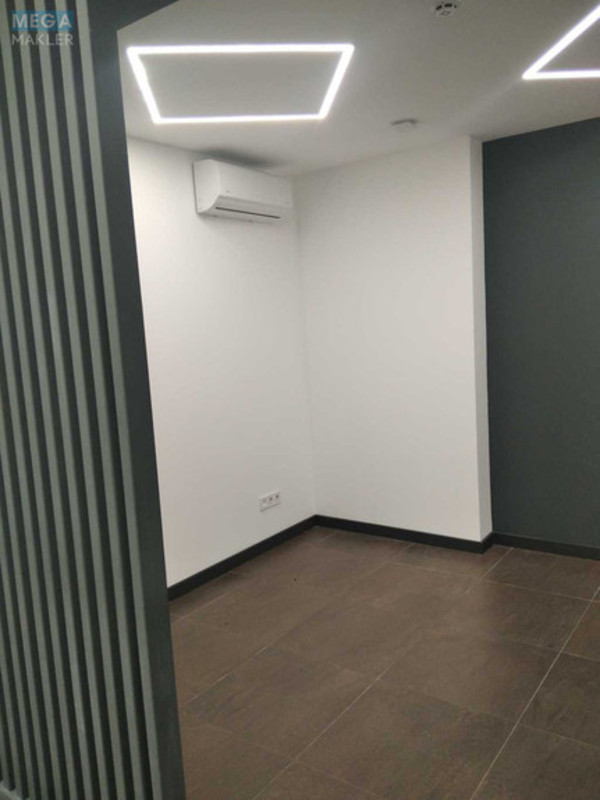 Оренда комерційної нерухомості, 90&nbsp;кв.м, под офис, <a class="location-link" href="/kiev/" title="Недвижимость Київ">Київ</a>, <a class="location-link" href="/kiev/dneprovskij/" title="Недвижимость Дніпровський район">Дніпровський р-н</a>, Евгения Сверстюка ул., 11 (изображение 6)
