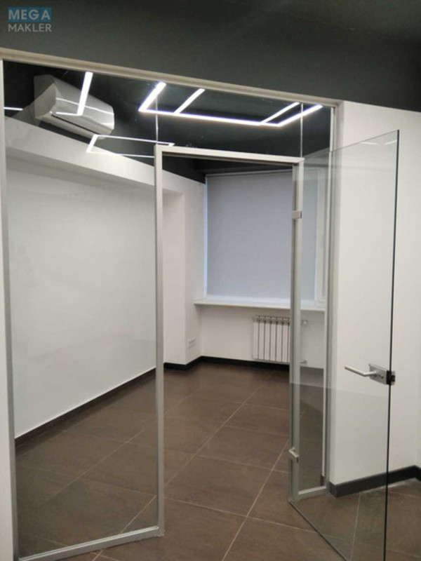 Оренда комерційної нерухомості, 90&nbsp;кв.м, под офис, <a class="location-link" href="/kiev/" title="Недвижимость Київ">Київ</a>, <a class="location-link" href="/kiev/dneprovskij/" title="Недвижимость Дніпровський район">Дніпровський р-н</a>, Евгения Сверстюка ул., 11 (изображение 11)