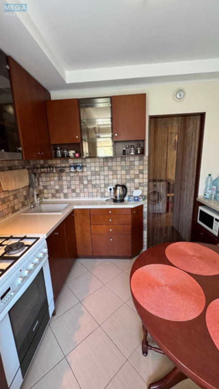 Оренда 2 кімнатної квартири, <a class="location-link" href="/kiev/" title="Недвижимость Київ">Київ</a>, <a class="location-link" href="/kiev/solomenskij/" title="Недвижимость Солом'янський район">Солом'янський р-н</a>, Олексіївська вул., 3А (изображение 9)