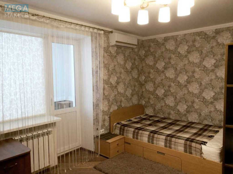 Оренда 2 кімнатної квартири, <a class="location-link" href="/kiev/" title="Недвижимость Київ">Київ</a>, <a class="location-link" href="/kiev/solomenskij/" title="Недвижимость Солом'янський район">Солом'янський р-н</a>, Чоколівський бульв., 3 (изображение 2)
