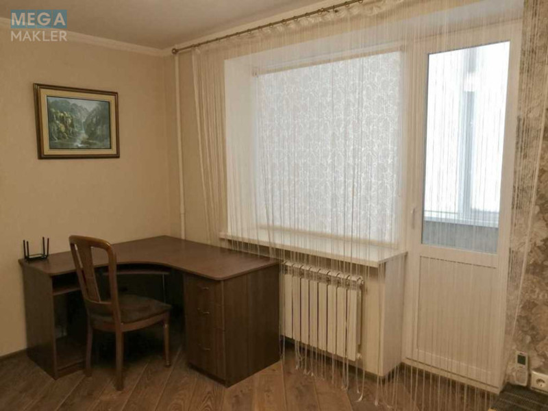 Оренда 2 кімнатної квартири, <a class="location-link" href="/kiev/" title="Недвижимость Київ">Київ</a>, <a class="location-link" href="/kiev/solomenskij/" title="Недвижимость Солом'янський район">Солом'янський р-н</a>, Чоколівський бульв., 3 (изображение 4)