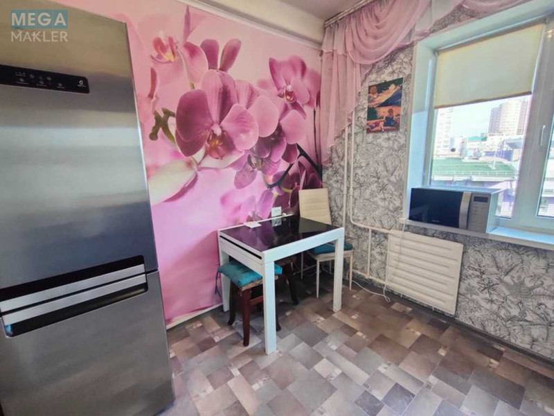 Оренда 1 кімнатної квартири, <a class="location-link" href="/kiev/" title="Недвижимость Київ">Київ</a>, <a class="location-link" href="/kiev/obolonskij/" title="Недвижимость Оболонський район">Оболонський р-н</a>, Оболонський просп., 31 (изображение 4)