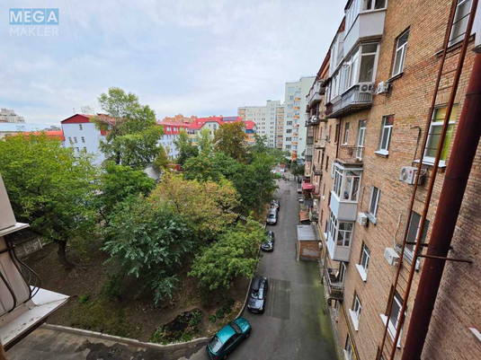 Продаж 2 кімнатної квартири (56,2/29/10,6), 5 пов. 7 пов. будинку, <a class="location-link" href="/kiev/" title="Недвижимость Київ">Київ</a>, <a class="location-link" href="/kiev/shevchenkovskij/" title="Недвижимость Шевченківський район">Шевченківський р-н</a>, Деревлянская ул., 12/42 (изображение 17)