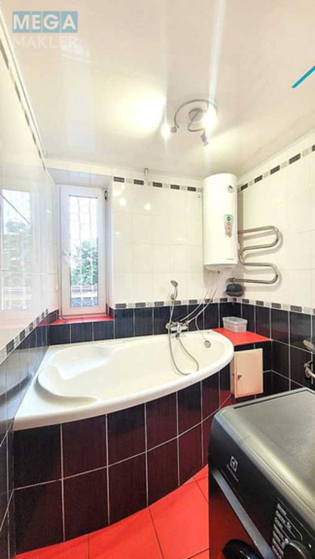 Продаж 3 кімнатної квартири (70/38/9), 2 пов. 18 пов. будинку, <a class="location-link" href="/kiev/" title="Недвижимость Київ">Київ</a>, <a class="location-link" href="/kiev/dneprovskij/" title="Недвижимость Дніпровський район">Дніпровський р-н</a>, Дніпровська наб., 13 (изображение 12)