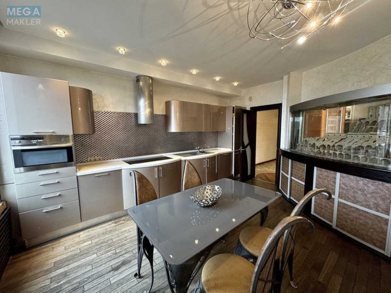 Оренда 4 кімнатні квартири, <a class="location-link" href="/kiev/" title="Недвижимость Київ">Київ</a>, <a class="location-link" href="/kiev/pecherskij/" title="Недвижимость Печерський район">Печерський р-н</a>, Жилянська вул., 59 (изображение 10)