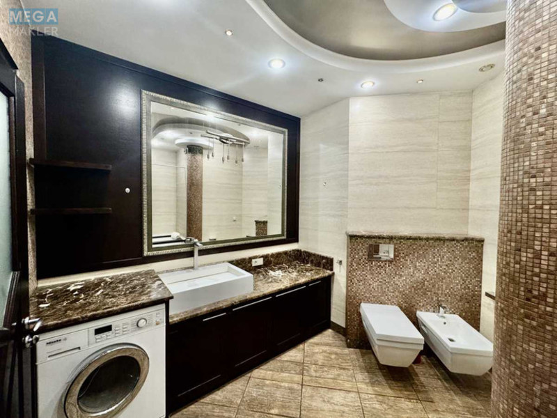 Оренда 4 кімнатні квартири, <a class="location-link" href="/kiev/" title="Недвижимость Київ">Київ</a>, <a class="location-link" href="/kiev/pecherskij/" title="Недвижимость Печерський район">Печерський р-н</a>, Жилянська вул., 59 (изображение 17)