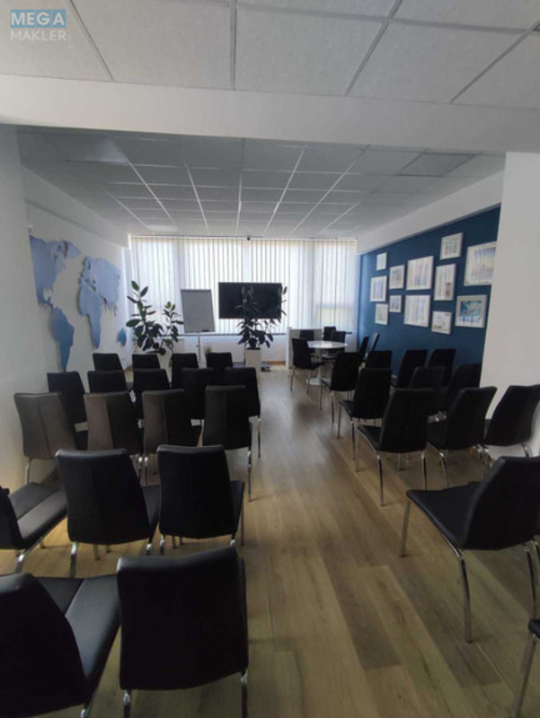 Оренда комерційної нерухомості, 215&nbsp;кв.м, под офис, <a class="location-link" href="/kiev/" title="Недвижимость Київ">Київ</a>, <a class="location-link" href="/kiev/dneprovskij/" title="Недвижимость Дніпровський район">Дніпровський р-н</a>, Евгения Сверстюка ул., 11 (изображение 8)