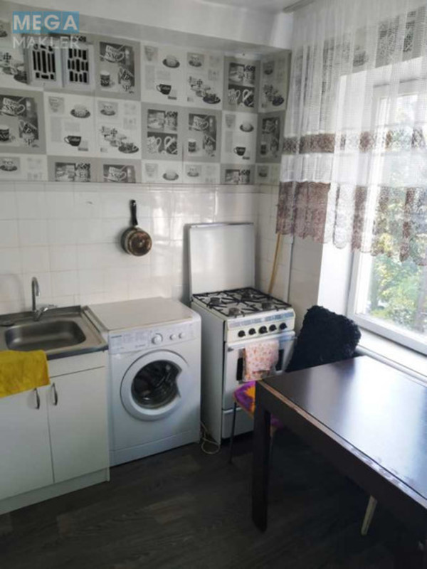 Продаж 2 кімнатної квартири (45/29/7,8), 4 пов. 5 пов. будинку, <a class="location-link" href="/kiev/" title="Недвижимость Київ">Київ</a>, <a class="location-link" href="/kiev/podolskij/" title="Недвижимость Подільський район">Подільський р-н</a>, Стеценка вул., 8 (изображение 2)