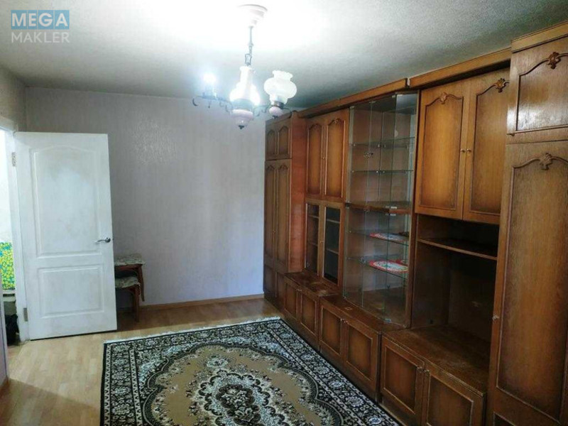 Оренда 1 кімнатної квартири, <a class="location-link" href="/kiev/" title="Недвижимость Київ">Київ</a>, <a class="location-link" href="/kiev/darnickij/" title="Недвижимость Дарницький район">Дарницький р-н</a>, Здолбунівська вул., 1 (изображение 9)