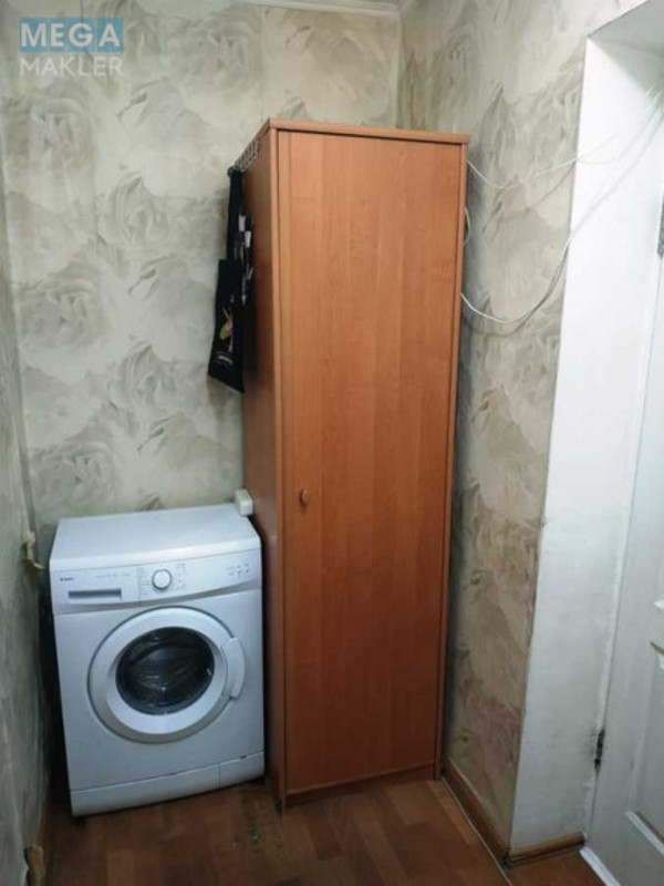 Оренда 1 кімнатної квартири, <a class="location-link" href="/kiev/" title="Недвижимость Київ">Київ</a>, <a class="location-link" href="/kiev/darnickij/" title="Недвижимость Дарницький район">Дарницький р-н</a>, Здолбунівська вул., 1 (изображение 11)
