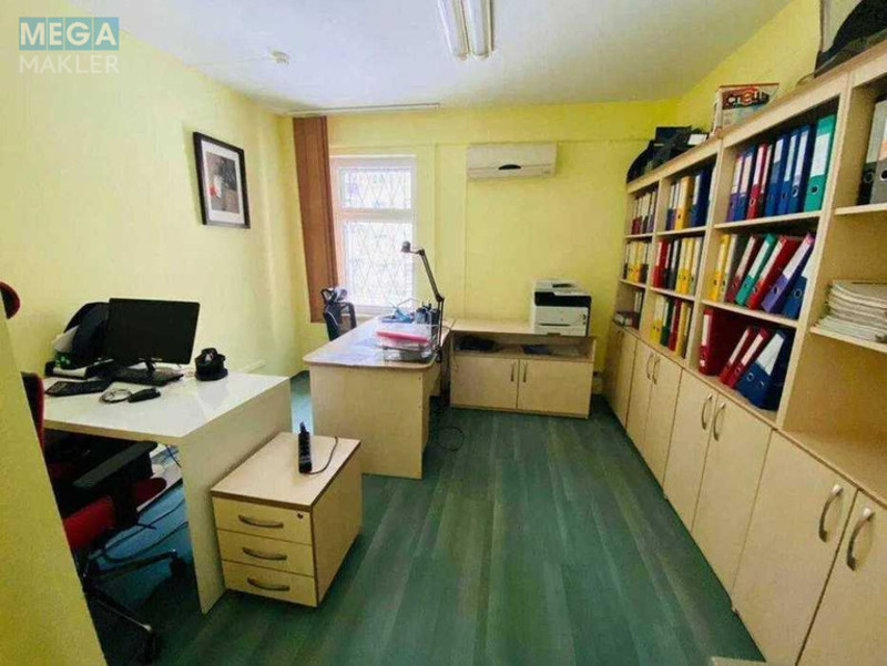 Продаж дома, 2&nbsp;поверху, 600&nbsp;кв.м, 15&nbsp;кімнат, ділянка 8,70&nbsp;соток, <a class="location-link" href="/kiev/" title="Недвижимость Київ">Київ</a>, <a class="location-link" href="/kiev/goloseevskij/" title="Недвижимость Голосіївський район">Голосіївський р-н</a>, Паньківська вул., 6б (изображение 5)