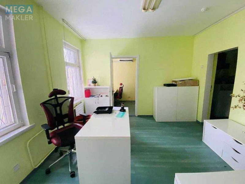 Продаж дома, 2&nbsp;поверху, 600&nbsp;кв.м, 15&nbsp;кімнат, ділянка 8,70&nbsp;соток, <a class="location-link" href="/kiev/" title="Недвижимость Київ">Київ</a>, <a class="location-link" href="/kiev/goloseevskij/" title="Недвижимость Голосіївський район">Голосіївський р-н</a>, Паньківська вул., 6б (изображение 7)