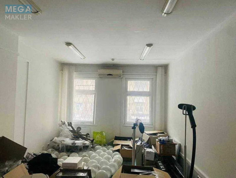 Продаж дома, 2&nbsp;поверху, 600&nbsp;кв.м, 15&nbsp;кімнат, ділянка 8,70&nbsp;соток, <a class="location-link" href="/kiev/" title="Недвижимость Київ">Київ</a>, <a class="location-link" href="/kiev/goloseevskij/" title="Недвижимость Голосіївський район">Голосіївський р-н</a>, Паньківська вул., 6б (изображение 11)