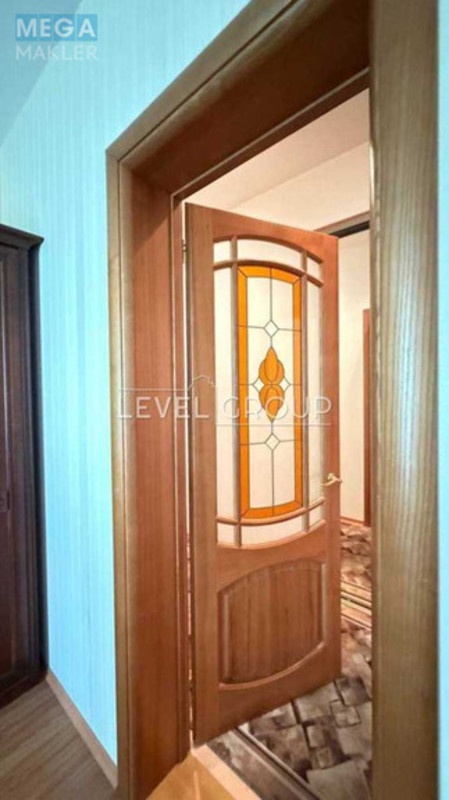Продаж 2 кімнатної квартири (62/?/8), 5 пов. 5 пов. будинку, <a class="location-link" href="/kiev/" title="Недвижимость Київ">Київ</a>, <a class="location-link" href="/kiev/pecherskij/" title="Недвижимость Печерський район">Печерський р-н</a>, Чигоріна вул., 55 (изображение 8)