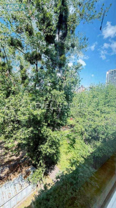 Продаж 2 кімнатної квартири (62/?/8), 5 пов. 5 пов. будинку, <a class="location-link" href="/kiev/" title="Недвижимость Київ">Київ</a>, <a class="location-link" href="/kiev/pecherskij/" title="Недвижимость Печерський район">Печерський р-н</a>, Чигоріна вул., 55 (изображение 13)