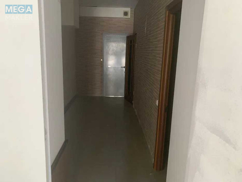Оренда комерційної нерухомості, 70&nbsp;кв.м, <a class="location-link" href="/kiev/" title="Недвижимость Київ">Київ</a>, <a class="location-link" href="/kiev/pecherskij/" title="Недвижимость Печерський район">Печерський р-н</a>, Антоновича вул., 112 (изображение 6)