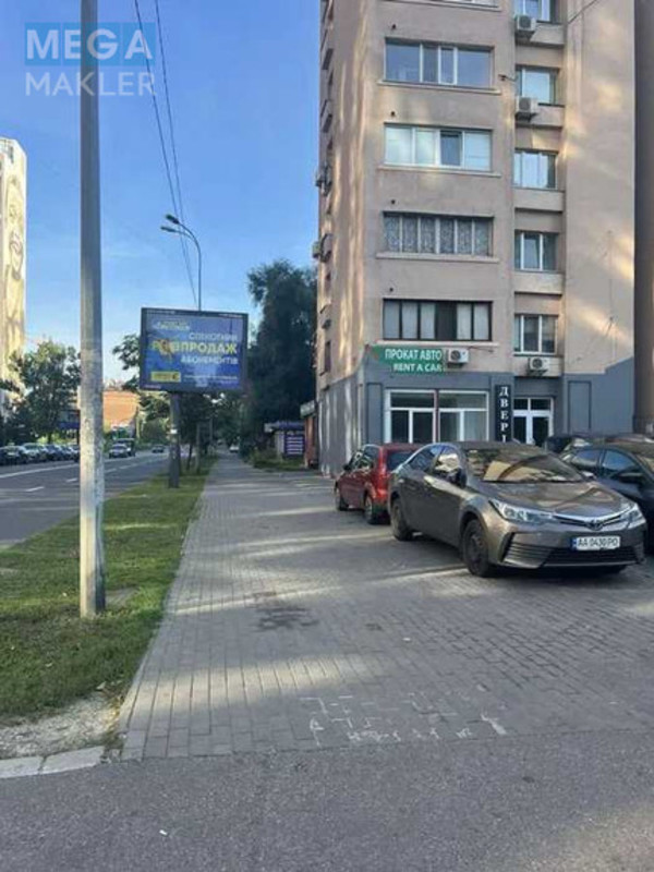 Оренда комерційної нерухомості, 70&nbsp;кв.м, <a class="location-link" href="/kiev/" title="Недвижимость Київ">Київ</a>, <a class="location-link" href="/kiev/pecherskij/" title="Недвижимость Печерський район">Печерський р-н</a>, Антоновича вул., 112 (изображение 9)