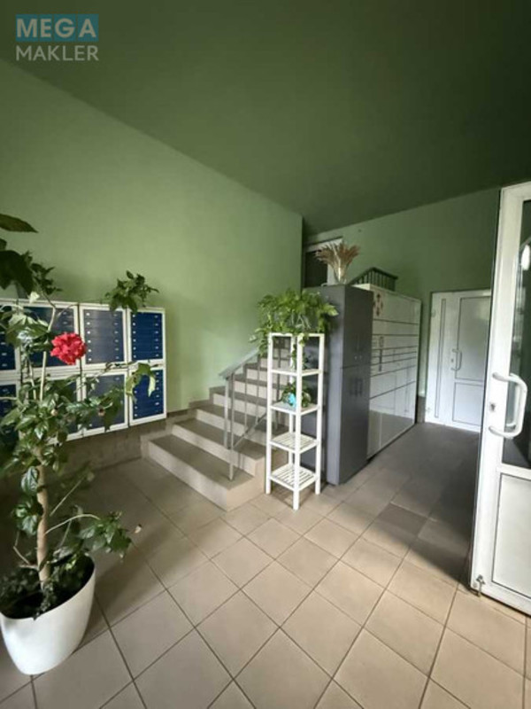 Продаж 2 кімнатної квартири (82,2/60/20), 20 пов. 25 пов. будинку, <a class="location-link" href="/kiev/" title="Недвижимость Київ">Київ</a>, <a class="location-link" href="/kiev/svyatoshinskij/" title="Недвижимость Святошинський район">Святошинський р-н</a>, Депутатська вул., 23А (изображение 2)