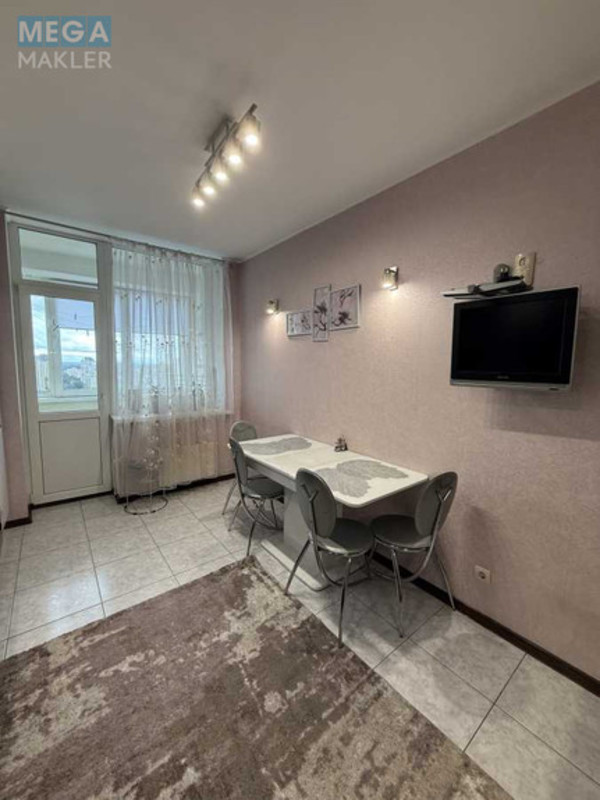Продаж 2 кімнатної квартири (82,2/60/20), 20 пов. 25 пов. будинку, <a class="location-link" href="/kiev/" title="Недвижимость Київ">Київ</a>, <a class="location-link" href="/kiev/svyatoshinskij/" title="Недвижимость Святошинський район">Святошинський р-н</a>, Депутатська вул., 23А (изображение 9)