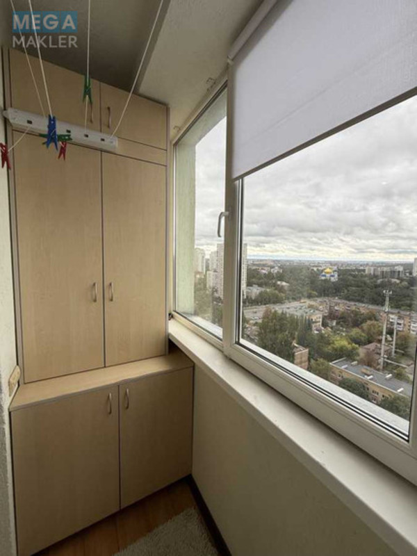 Продаж 2 кімнатної квартири (82,2/60/20), 20 пов. 25 пов. будинку, <a class="location-link" href="/kiev/" title="Недвижимость Київ">Київ</a>, <a class="location-link" href="/kiev/svyatoshinskij/" title="Недвижимость Святошинський район">Святошинський р-н</a>, Депутатська вул., 23А (изображение 10)
