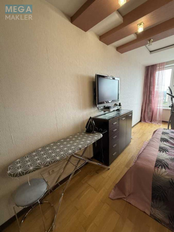 Продаж 2 кімнатної квартири (82,2/60/20), 20 пов. 25 пов. будинку, <a class="location-link" href="/kiev/" title="Недвижимость Київ">Київ</a>, <a class="location-link" href="/kiev/svyatoshinskij/" title="Недвижимость Святошинський район">Святошинський р-н</a>, Депутатська вул., 23А (изображение 16)