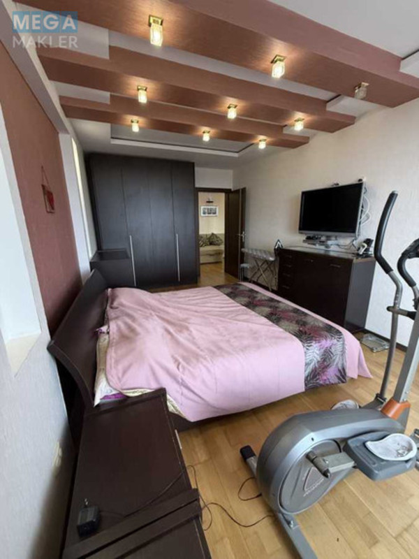 Продаж 2 кімнатної квартири (82,2/60/20), 20 пов. 25 пов. будинку, <a class="location-link" href="/kiev/" title="Недвижимость Київ">Київ</a>, <a class="location-link" href="/kiev/svyatoshinskij/" title="Недвижимость Святошинський район">Святошинський р-н</a>, Депутатська вул., 23А (изображение 17)