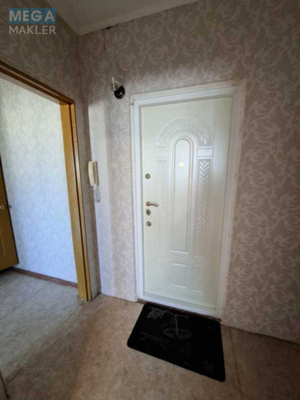 Продаж 1 кімнатної квартири (40/17/9), 9 пов. 9 пов. будинку, <a class="location-link" href="/chernigov/" title="Недвижимость Чернігів">Чернігів</a>, <a class="location-link" href="/chernigov/novozavodskiy/" title="Недвижимость Новозаводський район">Новозаводський р-н</a>, Незалежності, 60 (изображение 8)
