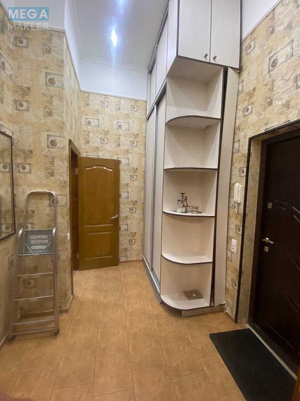 Оренда 1 кімнатної квартири, <a class="location-link" href="/kiev/" title="Недвижимость Київ">Київ</a>, <a class="location-link" href="/kiev/pecherskij/" title="Недвижимость Печерський район">Печерський р-н</a>, Басейна вул., 12 (изображение 10)